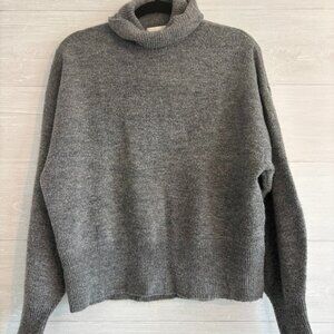 H&M Chunky Gray Turtleneck sweater Size M